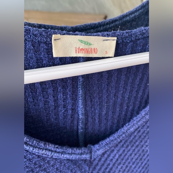 Hummingbird thermal flowy shirt small - Picture 3 of 4